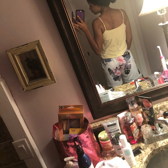 Tanktop Bundle - Picture 6 of 7